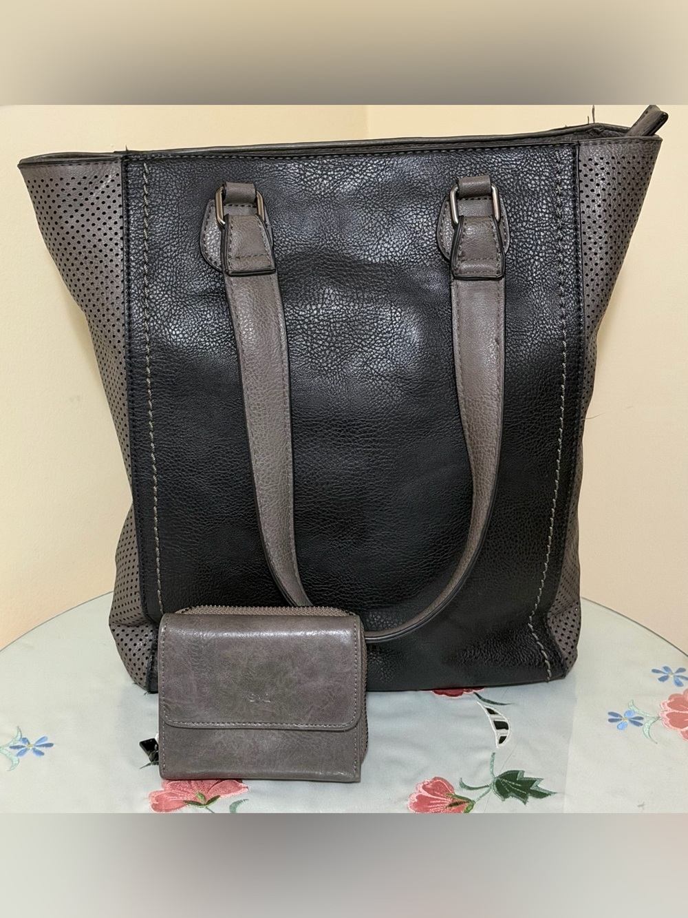 Black and Gray Two-Tone Tote with Matching Wallet